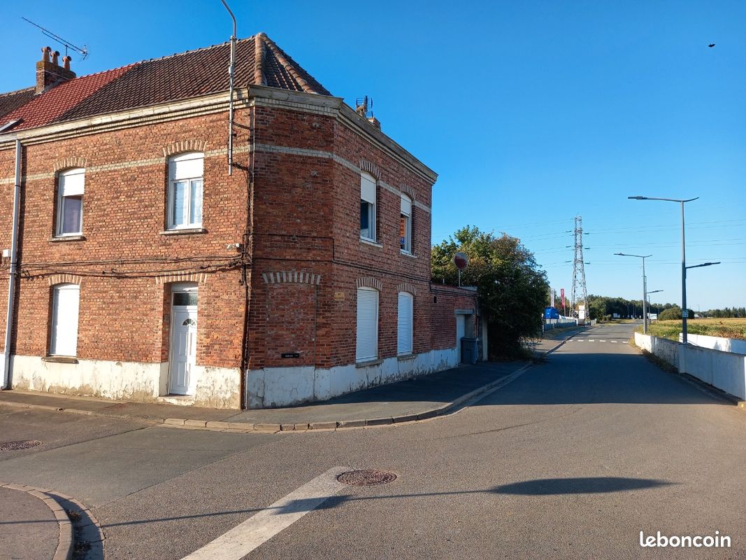 3 bedrooms House in Nord, France No. 323170