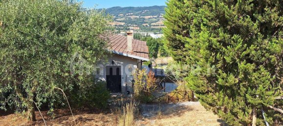 2 Schlafzimmer Wohnung in Gualdo Tadino, Italy, Nr. 45869 7