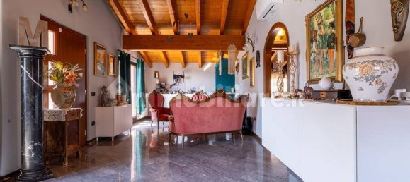 Villa de 3 dormitorios en Gravedona ed Uniti, Italy No. 59008 20