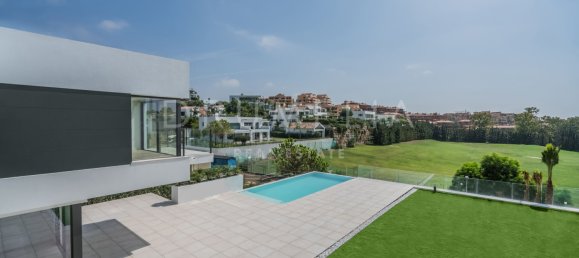 Вилла с 4 спальнями в Малага, Испания № 127173 20