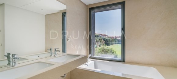 Вилла с 4 спальнями в Малага, Испания № 127173 19