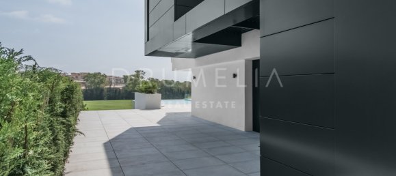 Вилла с 4 спальнями в Малага, Испания № 127173 21