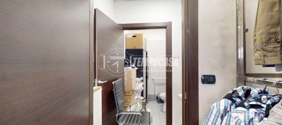 320m² Commercial property in Turin, Italy No. 375252 13