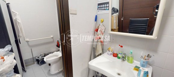 320m² Commercial property in Turin, Italy No. 375252 14