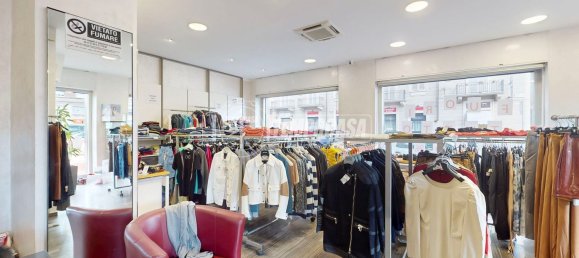 320m² Commercial property in Turin, Italy No. 375252 7