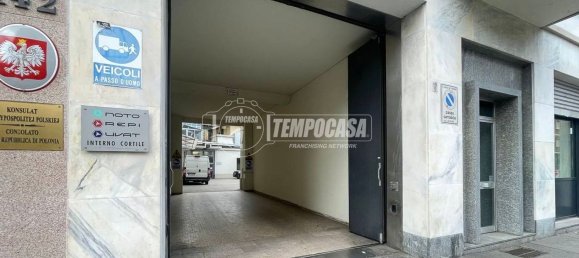 320m² Commercial property in Turin, Italy No. 375252 20