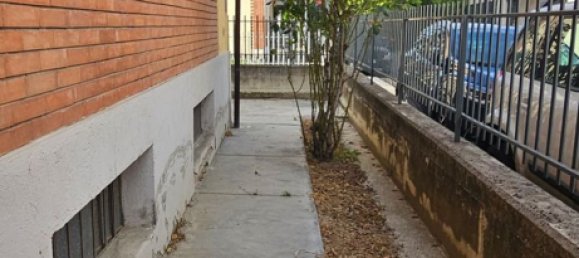 3 rooms Apartment in Asti, Italy No. 258658 9