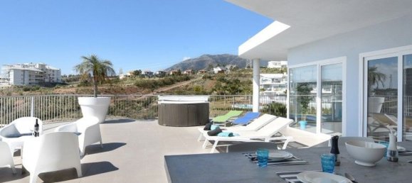 2 bedrooms Penthouse in Benalmadena, Spain No. 23856 5