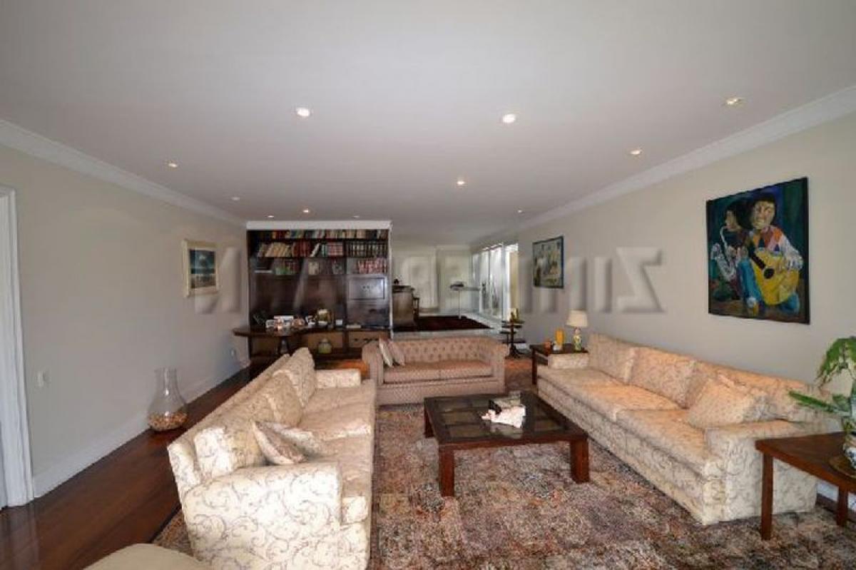 4 bedrooms House in Sao Paulo, Brazil No. 586242