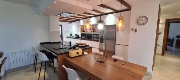 3 bedrooms Villa in Alameda, Spain No. 173020 11