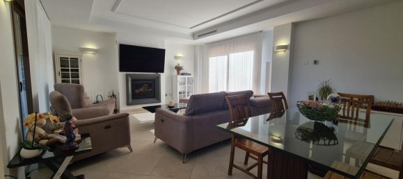 3 bedrooms Villa in Alameda, Spain No. 173020 8