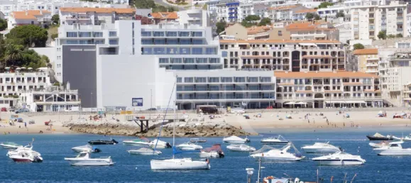 289m² Commercial property in Sesimbra, Portugal No. 64783 3