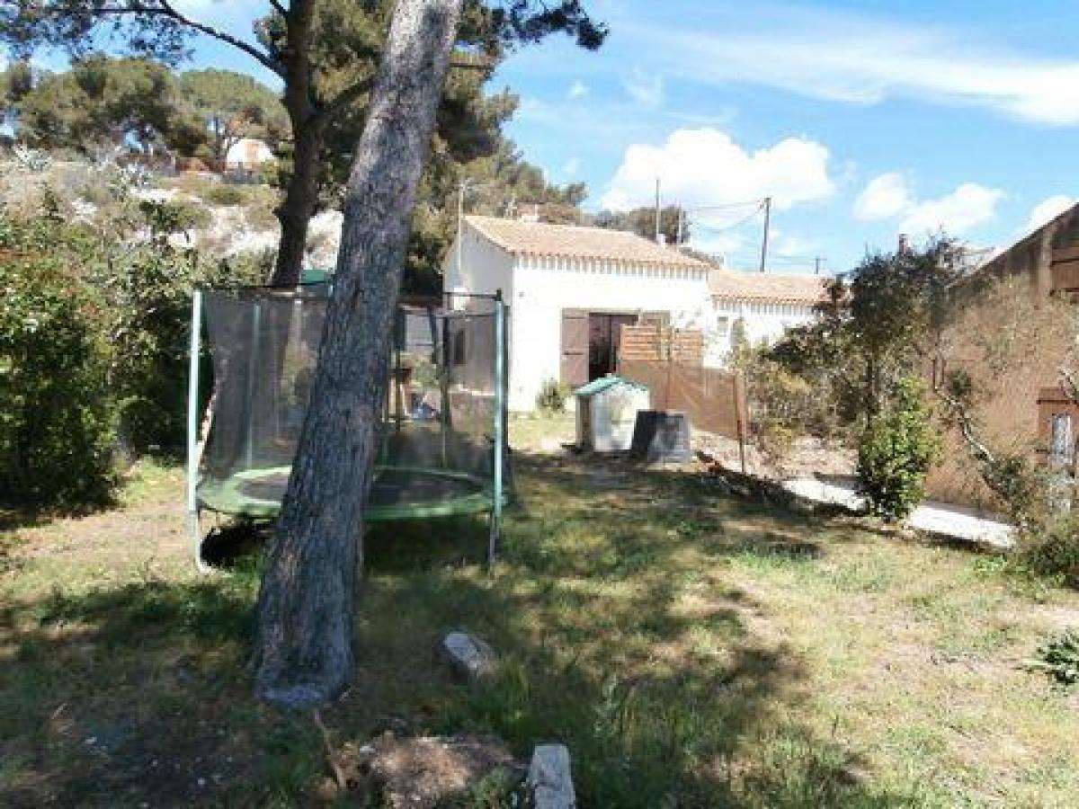 2 bedrooms House in Martigues, France No. 5920