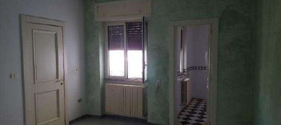 Дом с 8 комнатами в Calimera, Италия № 215419 5