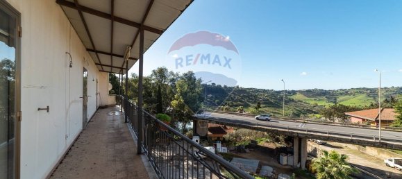 4 غرف نوم منزل في Caltagirone, Italy رقم 168571 29