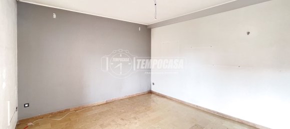 Apartamento de 3 habitaciónes en Paullo, Italy No. 286577 12