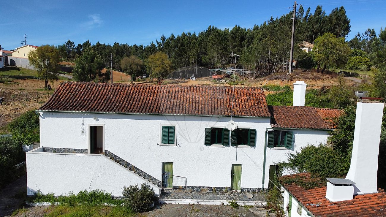 2 bedrooms House in Serta, Portugal No. 181988