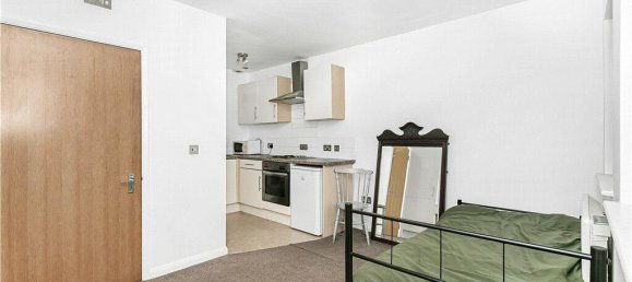 استوديو في Egham, United Kingdom رقم 8663 11