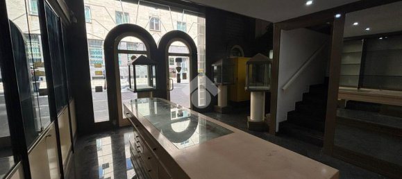 3 rooms Commercial property in Cosenza, Italy No. 257640 25
