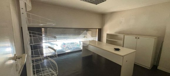 3 rooms Commercial property in Cosenza, Italy No. 257640 23
