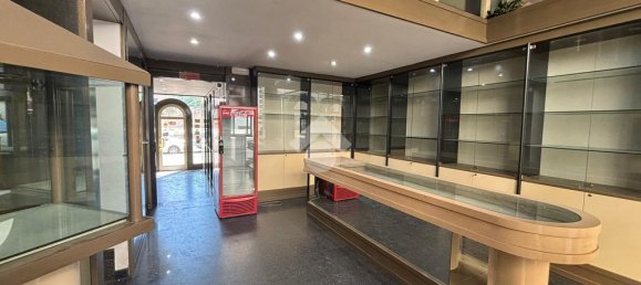 3 rooms Commercial property in Cosenza, Italy No. 257640 34