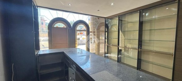 3 rooms Commercial property in Cosenza, Italy No. 257640 16