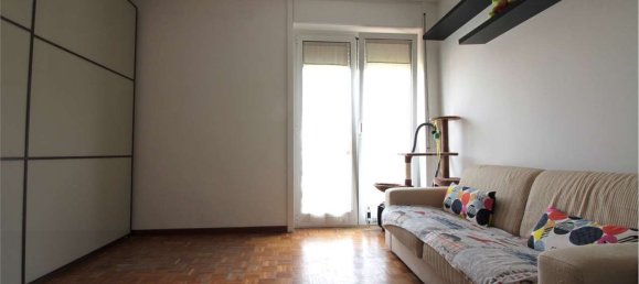 3 rooms Apartment in Como, Italy No. 87246 4