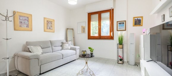 3 Schlafzimmer Wohnung in Capoterra, Italy, Nr. 315471 2