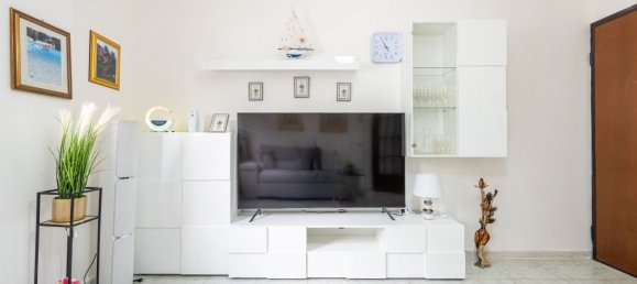 3 Schlafzimmer Wohnung in Capoterra, Italy, Nr. 315471 4