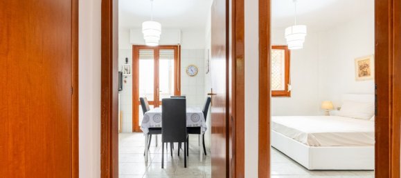 3 Schlafzimmer Wohnung in Capoterra, Italy, Nr. 315471 8