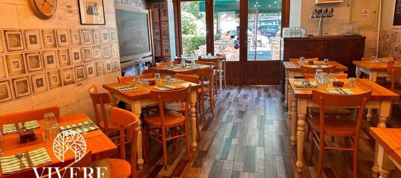 140m² Commercial property in Rome, Italy No. 148077 9