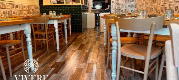 140m² Commercial property in Rome, Italy No. 148077 8