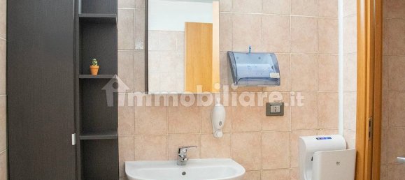 Escritório de 5 divisões em Capriolo, Italy N.º 13334 19