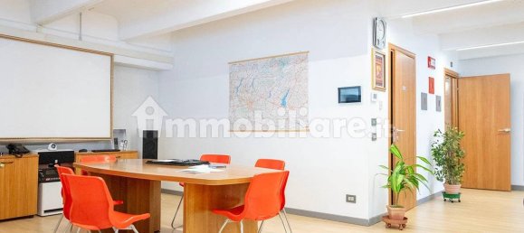 Escritório de 5 divisões em Capriolo, Italy N.º 13334 13