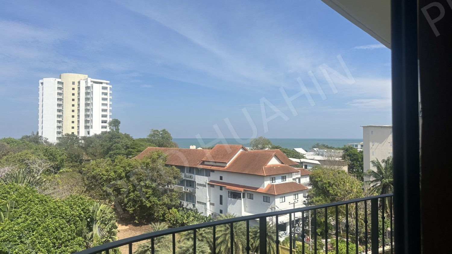 2 dormitorios apartamento en venta en Hua Hin, Prachuap Khiri Khan, Western Thailand, Thailand № 165792
