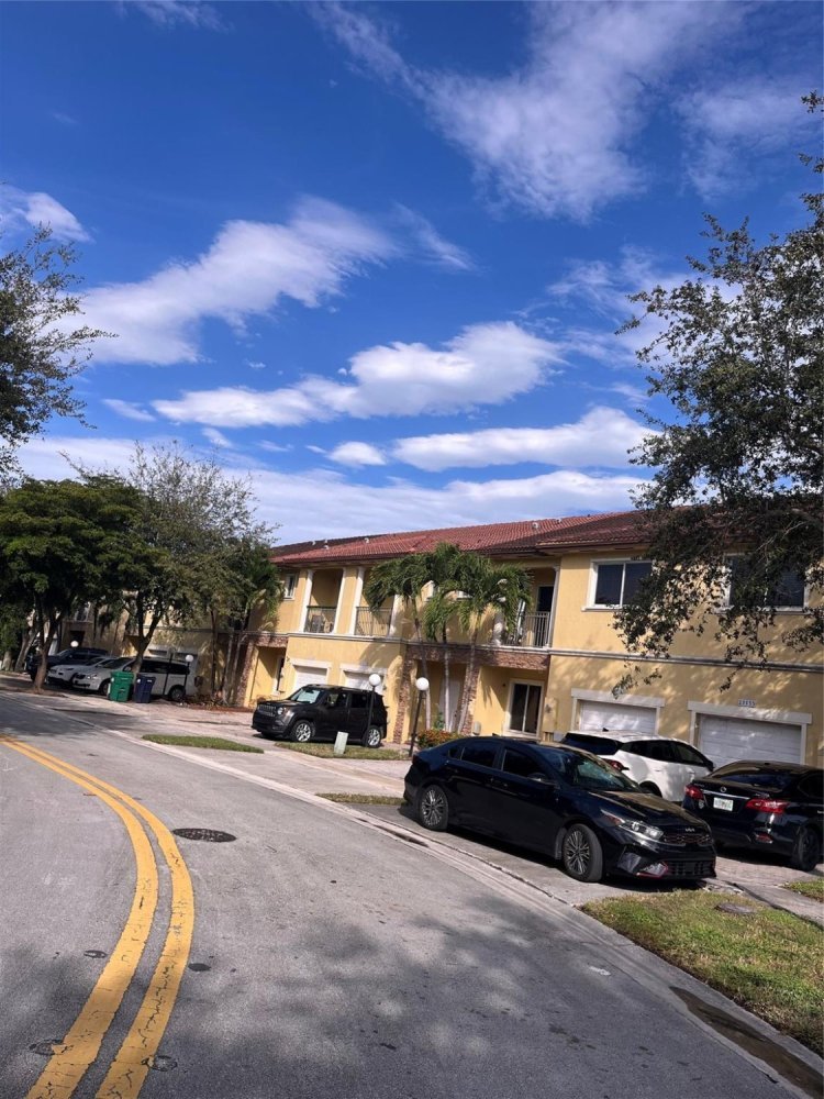 3 Schlafzimmer Doppelhaus in Miami, USA, Nr. 613341