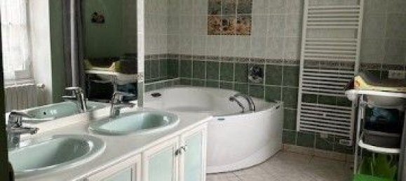 3 Schlafzimmer Haus in Brumetz, France, Nr. 239244 10