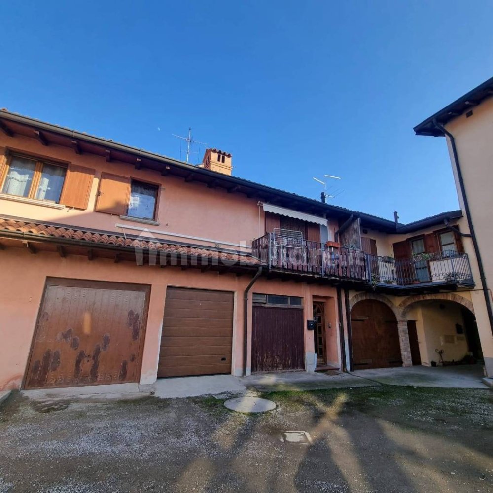 2 Schlafzimmer Wohnung in Bonate Sotto, Italy, Nr. 66276