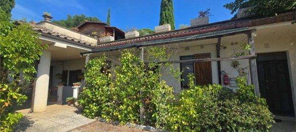 600m² Commercial property in Magione, Italy No. 270231 5