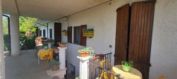 600m² Commercial property in Magione, Italy No. 270231 7