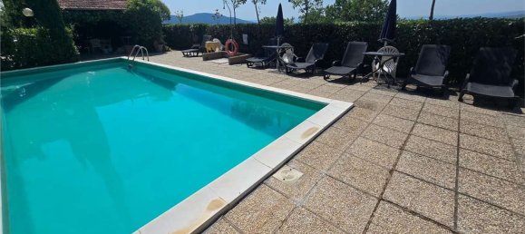 600m² Commercial property in Magione, Italy No. 270231 10