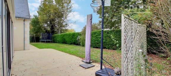 6 bedrooms House in Joue-les-Tours, France No. 52300 4