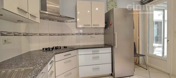 6 bedrooms House in Joue-les-Tours, France No. 52300 33