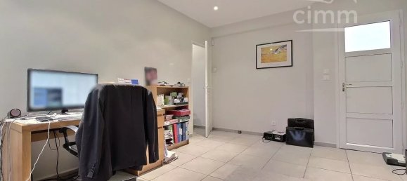 6 bedrooms House in Joue-les-Tours, France No. 52300 18