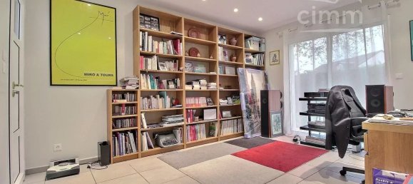 6 bedrooms House in Joue-les-Tours, France No. 52300 5