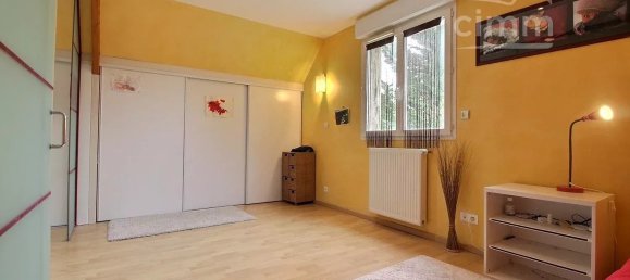 6 bedrooms House in Joue-les-Tours, France No. 52300 2