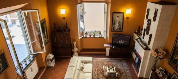 Apartamento de 4 divisões em Lucca, Italy N.º 11969 3