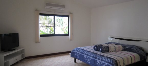 5 bedrooms Cafe / restaurant in Pattaya, Thailand No. 740 13