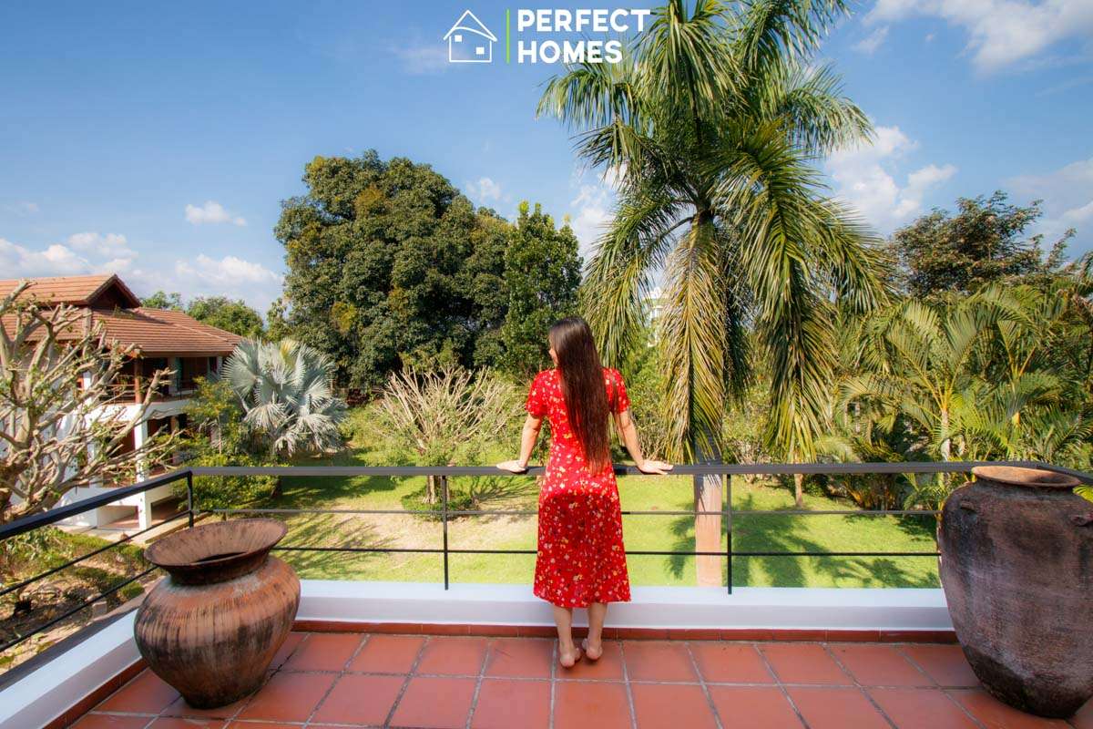 8 bedrooms House in Chiang Mai, Thailand No. 62217