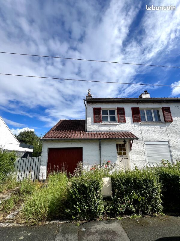 Casa de 4 dormitorios en Lambersart, France No. 279876